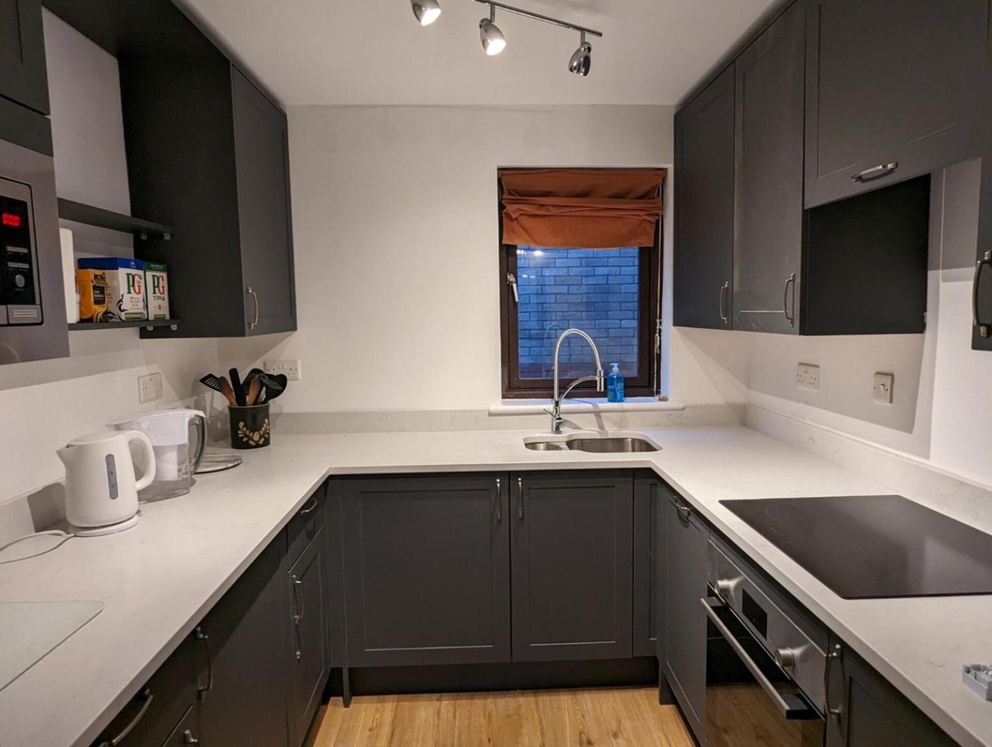 New Bright And Sunny Flat In Oxford City Centre Exteriör bild